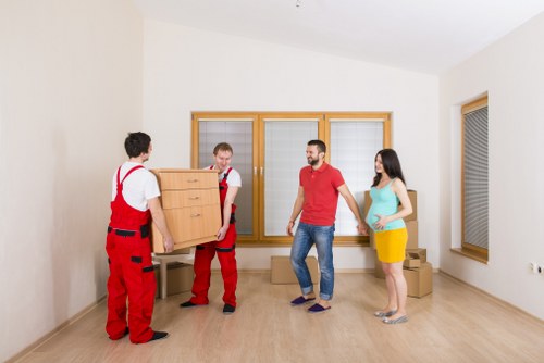 Safe card and PayPal payment options for moving services