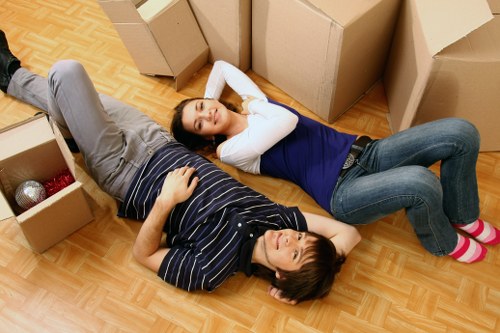 Storage and transport options for moving items